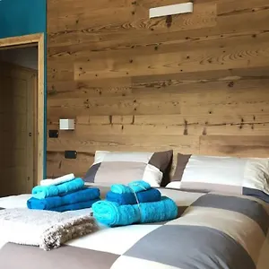 A Due Passi Da Bormio Italia