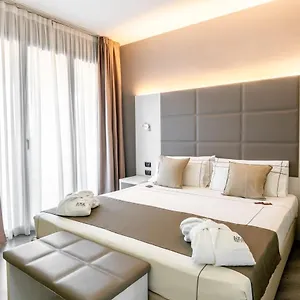 Acca Palace Aa 4* מילאנו