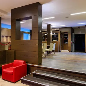 Delle Rose - Malpensa 4* אולג'ו