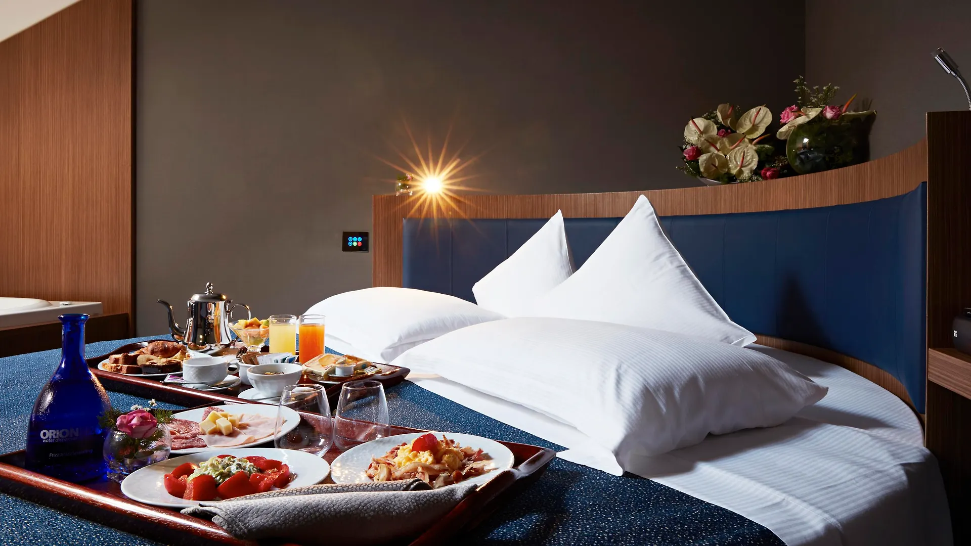 ****  רומא Hotel The Building איטליה
